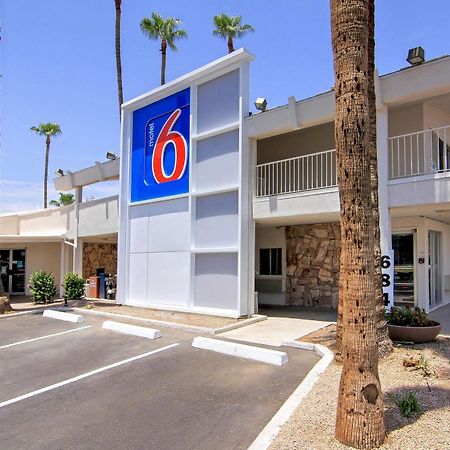 Motel 6 Old Town Scottsdale Fashion Square Dış mekan fotoğraf