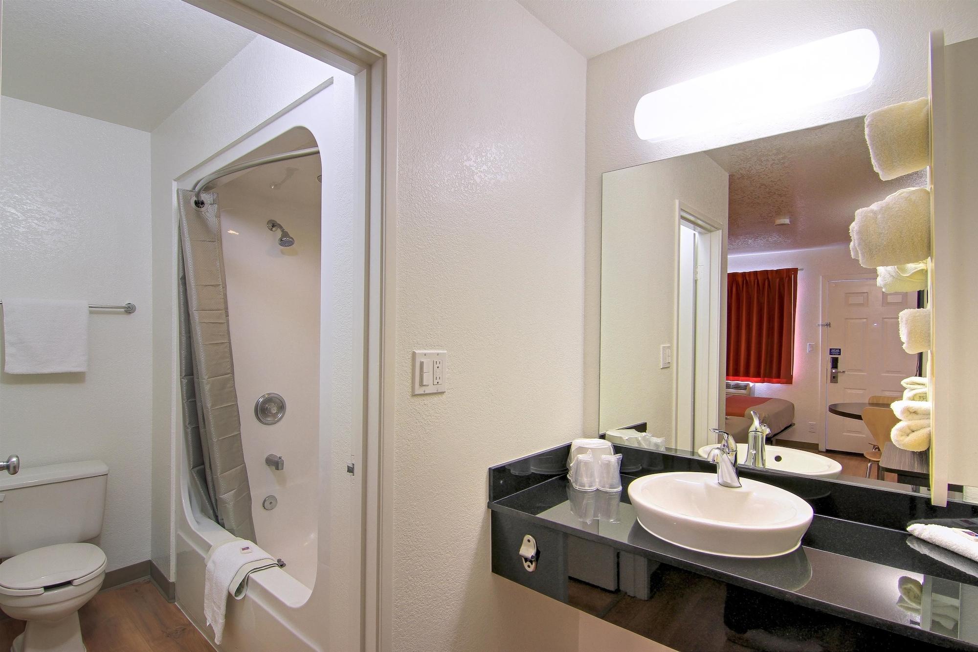 Motel 6 Old Town Scottsdale Fashion Square Dış mekan fotoğraf