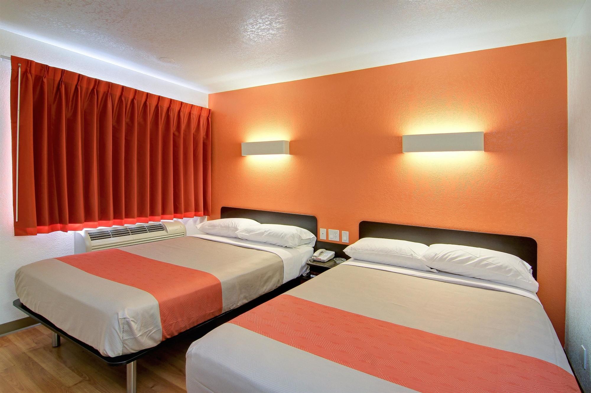 Motel 6 Old Town Scottsdale Fashion Square Dış mekan fotoğraf