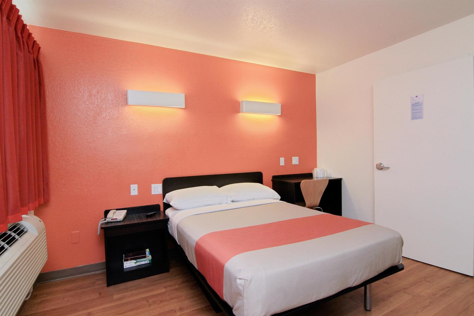 Motel 6 Old Town Scottsdale Fashion Square Dış mekan fotoğraf