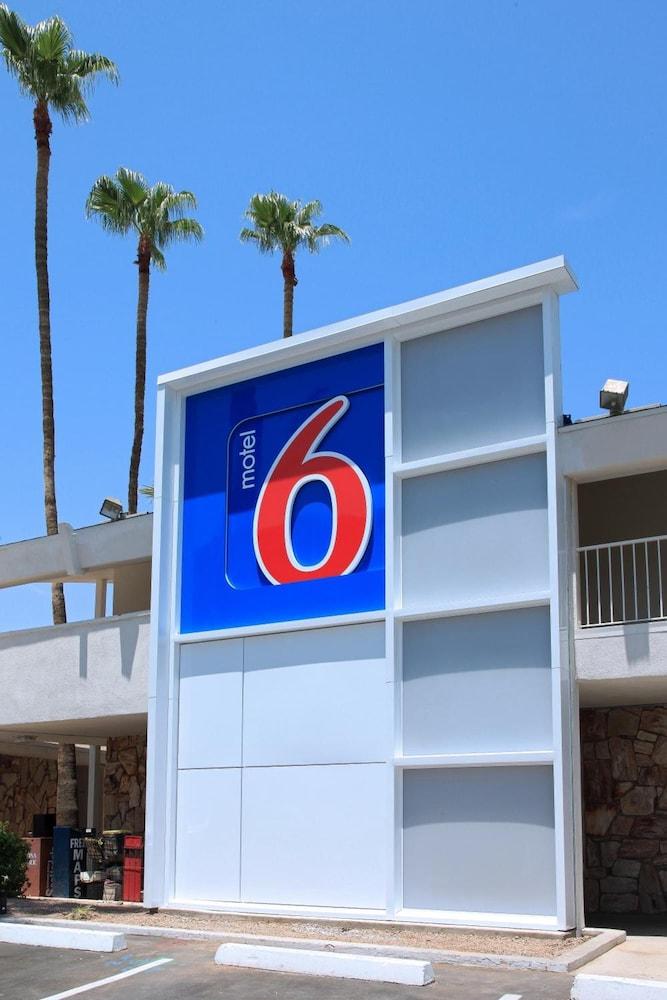 Motel 6 Old Town Scottsdale Fashion Square Dış mekan fotoğraf