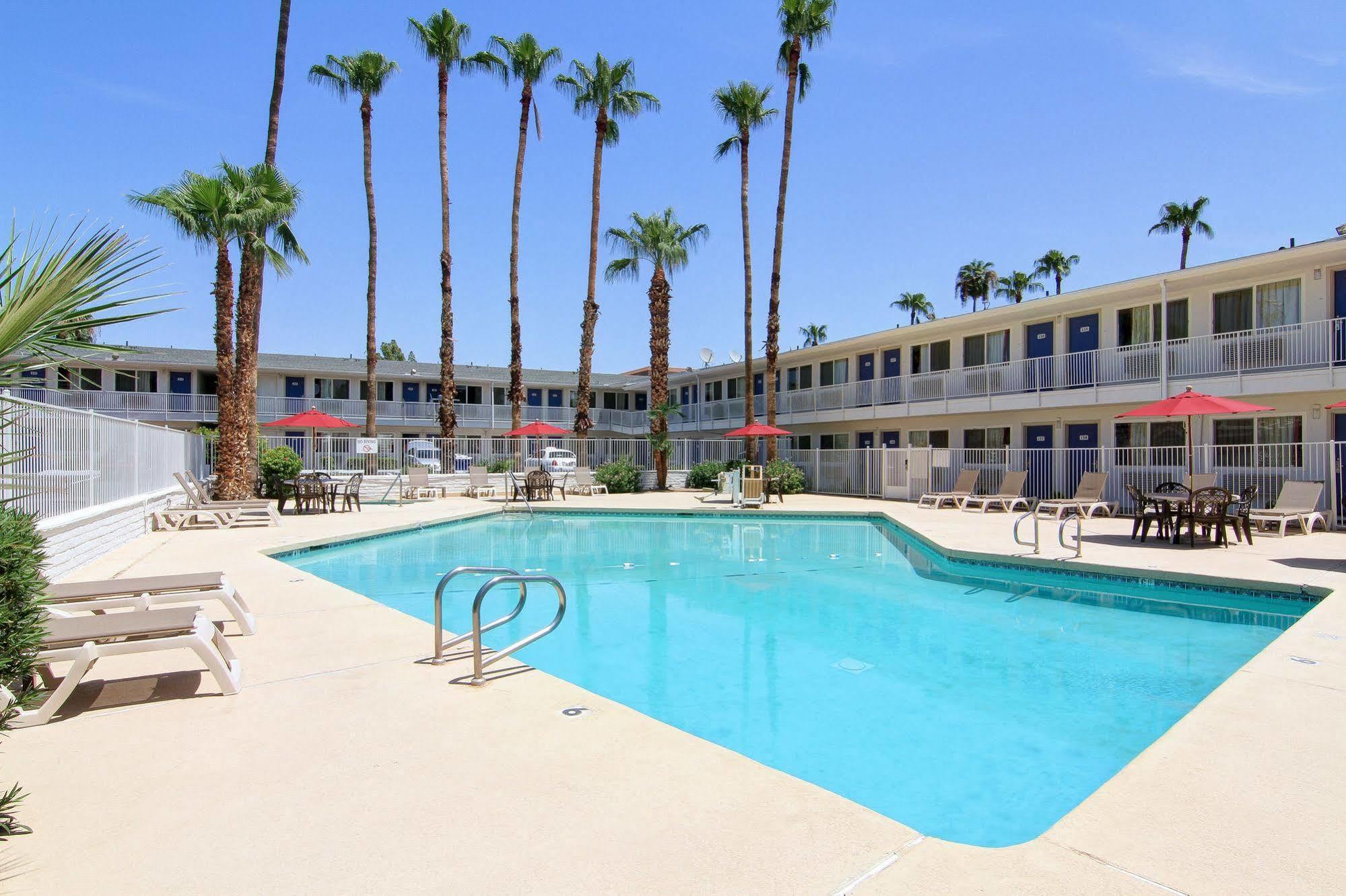 Motel 6 Old Town Scottsdale Fashion Square Dış mekan fotoğraf