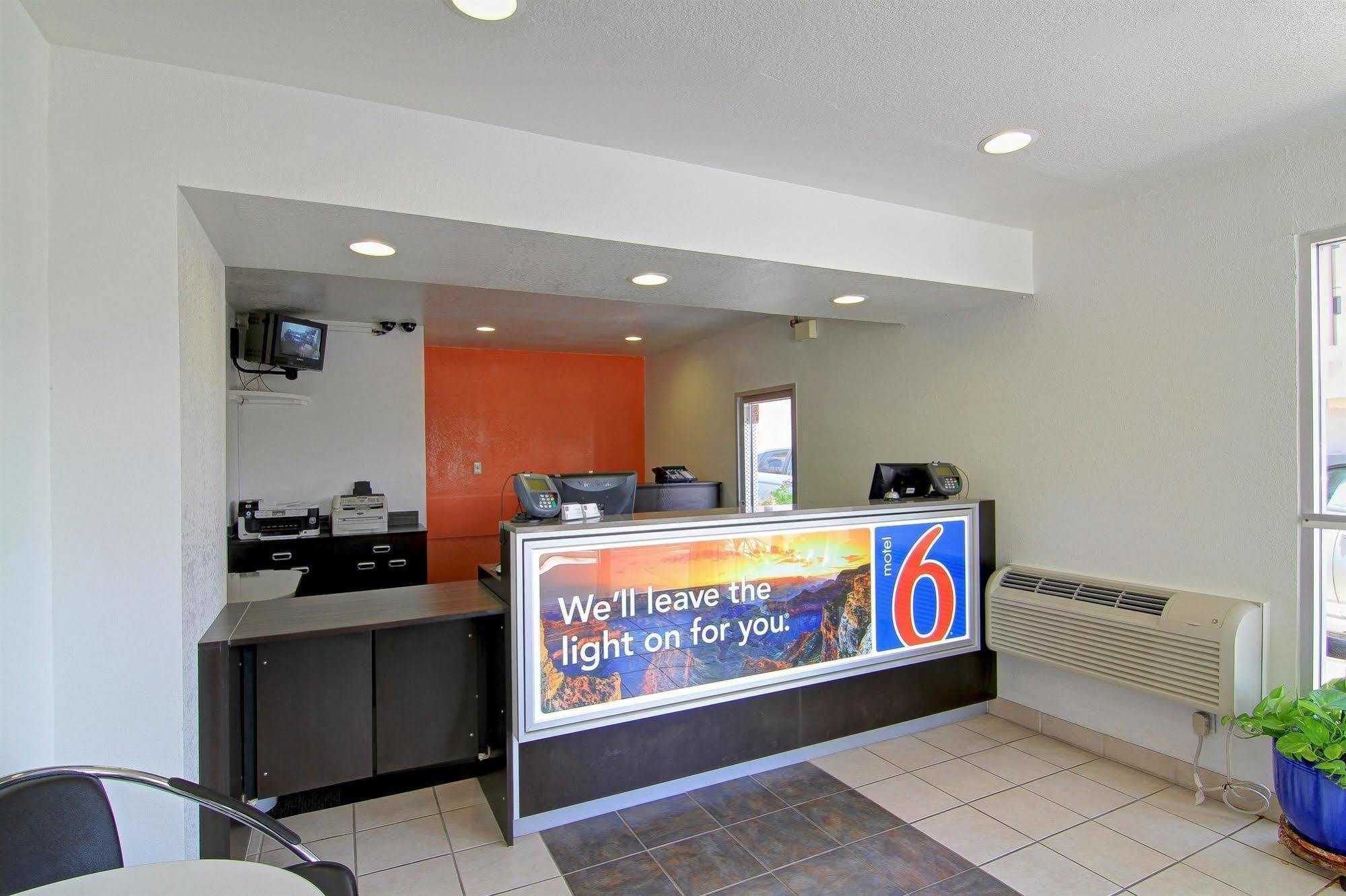 Motel 6 Old Town Scottsdale Fashion Square Dış mekan fotoğraf