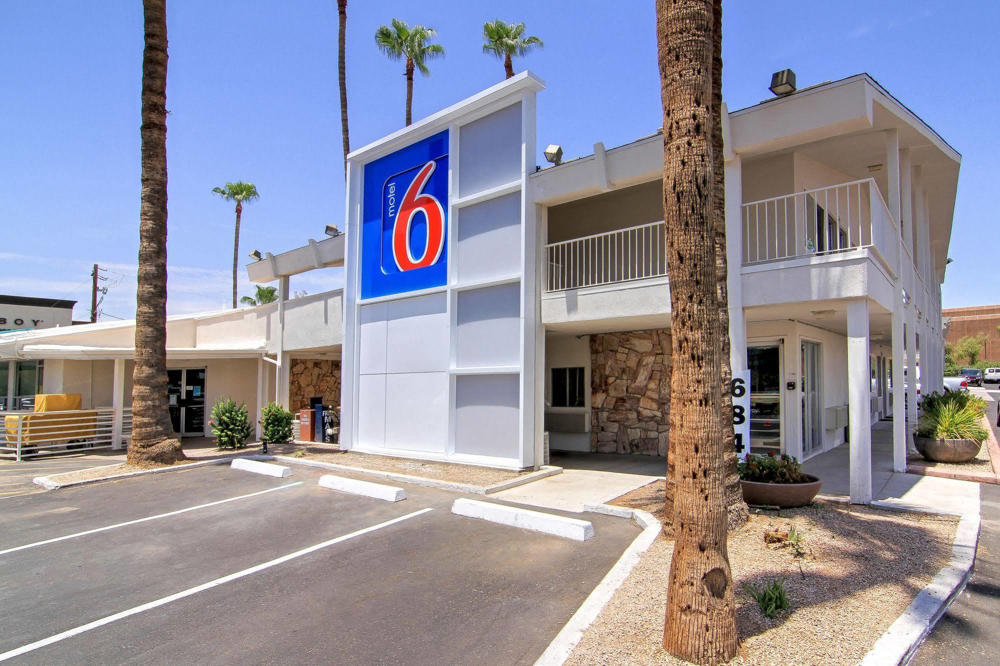 Motel 6 Old Town Scottsdale Fashion Square Dış mekan fotoğraf